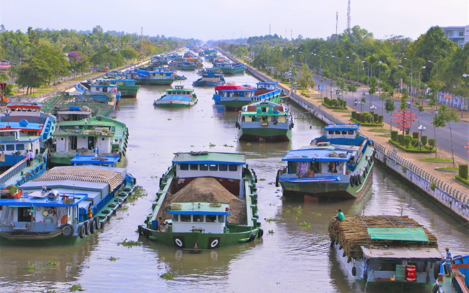 Vận tải đường sông nội bộ